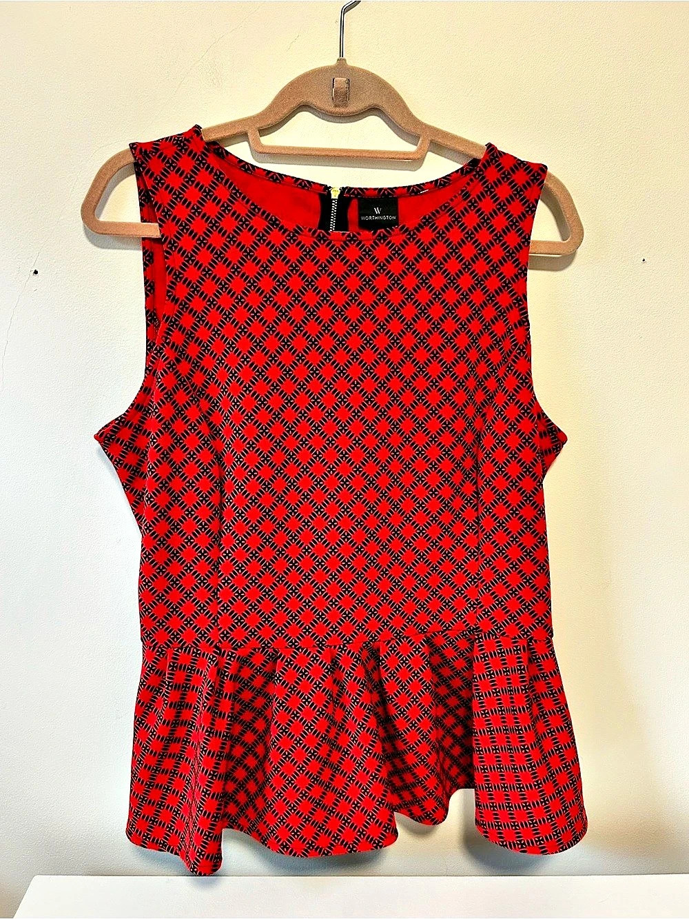 Worthington Geometric Fit and flare Top in Red & Black XL Like New